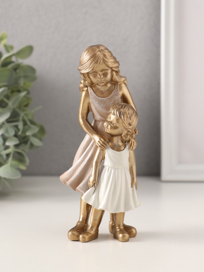 Фигурка полистоун «Старшая и младшая сестрёнки», 6.5×5.5×14 см - Фото 1