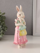 Фигурка полистоун «Мама крольчиха с дочкой, в нарядных платьях», 8.5×7.5×19.5 см - Фото 2