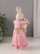 Фигурка полистоун «Мама крольчиха с дочкой, в нарядных платьях», 8.5×7.5×19.5 см - Фото 3