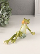 Фигурка полистоун «Лягушонок в набедренной повязке из листьев, с цветком во рту», 15×9.5×8 см - Фото 1