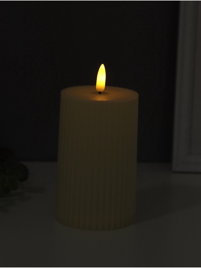 Светодиодная свеча, ночник LED RISALUX «Уют», 3×ААА, белый, 7.5×7.5×12.5 см