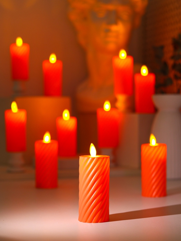 Светодиодная свеча, ночник LED RISALUX «Свидание», 3×AG13, оранжевый, 5×5×11 см