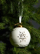 Ёлочный шар с подсветкой «Снежинка», 10×8.8×8.8 см, 1 LED, керамика, от батареек LR44×3, керамика, свечение тёплое белое - Фото 5