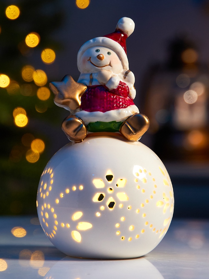 Светодиодная фигура «Снеговик на шаре», 13.2×8.8×8.8 см, 1 LED, керамика, от батареек LR44×3, тёплый белый свет - Фото 1
