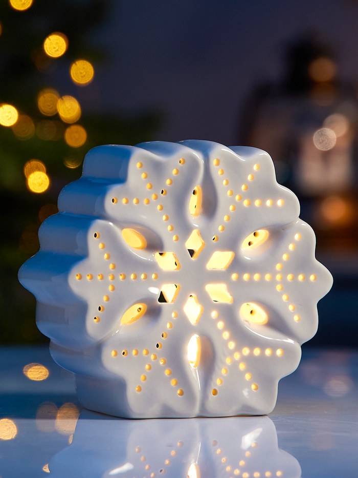 Светодиодная фигура «Снежинка большая», 11×5×11 см, 1 LED, керамика, от батареек LR44×3, тёплый белый свет - Фото 1