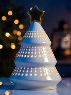 Светодиодная фигура «Ёлка с золотой звездой», 17.5×11×11 см, 1 LED, керамика, от батареек LR44×3, тёплый белый свет - Фото 1