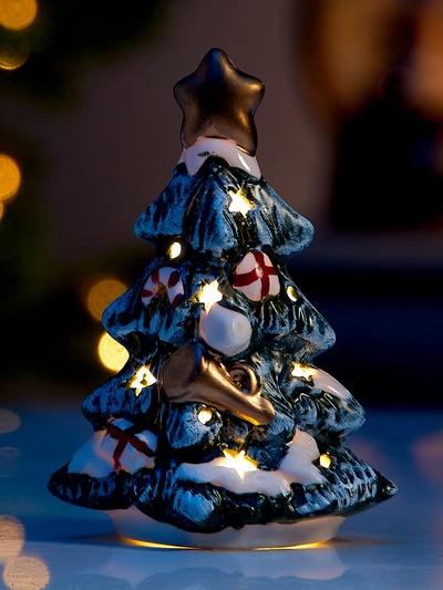 Светодиодная фигура «Зелёная Ёлка», 9.8×5.5×6.5 см, 1 LED, керамика, от батареек LR44×3, тёплый белый свет