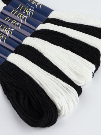Нитки мулине TEIRA, 8±1 м, набор 8 шт., хлопок, чёрные, белые