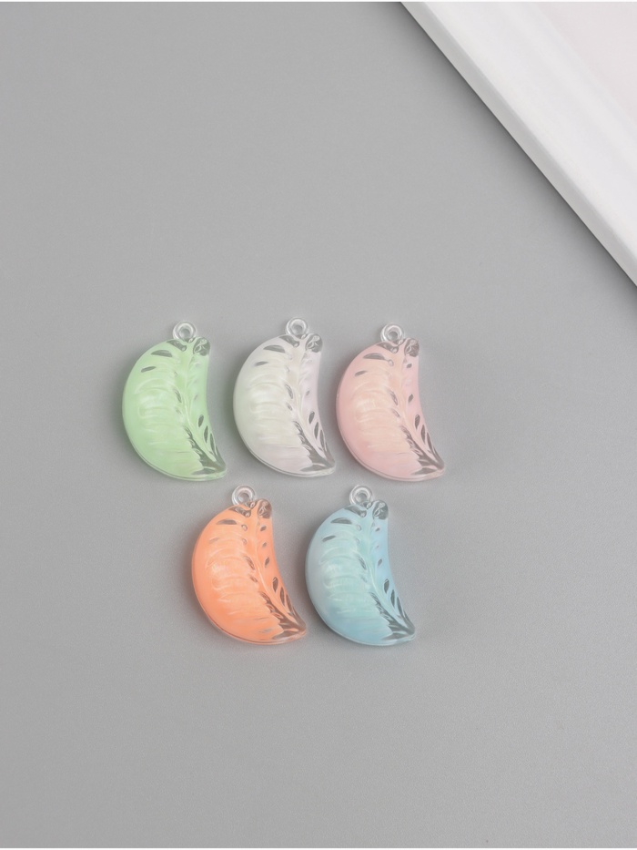 Подвеска для творчества акрил «Долька», светится в темноте, 3.2×2×1.4 см, МИКС