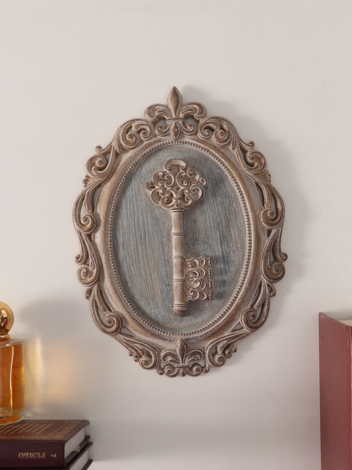 Панно настенное полистоун «Винтаж. Ажурный ключ», декор, 18.5×1.5×25.5 см - Фото 1