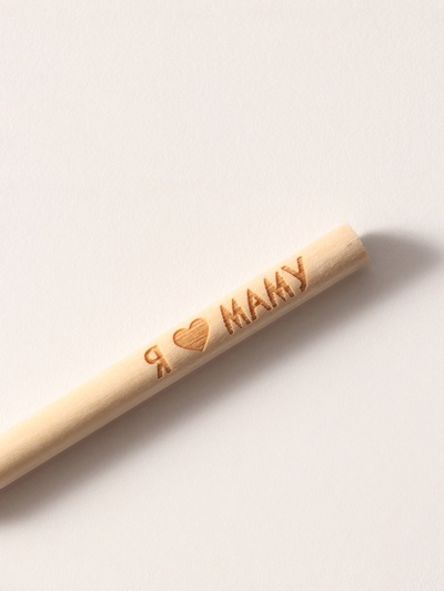 Магнит на холодильник с блоком для записей и карандашом «Я люблю маму», 9×13 см