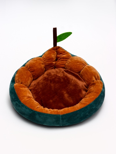 Лежанка для животных "Груша", 40*40 см, бежевая