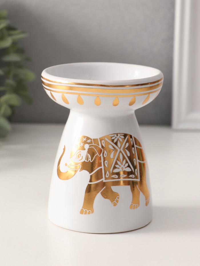 Аромалампа для эфирных масел «Индийский слон», керамика, белая с золотом, 9.3×9.3×11.8 см - Фото 1