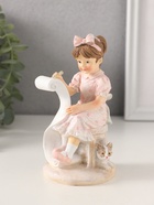 Фигурка «Девочка рисует, с котиком», полистоун, розовый 7.5×7×13 см - Фото 2