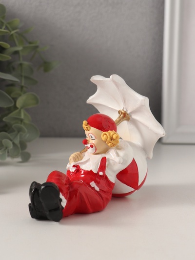 Фигурка «Клоун с зонтом и мячиком», полистоун, бело-красный, 11.5×7.5×9 см