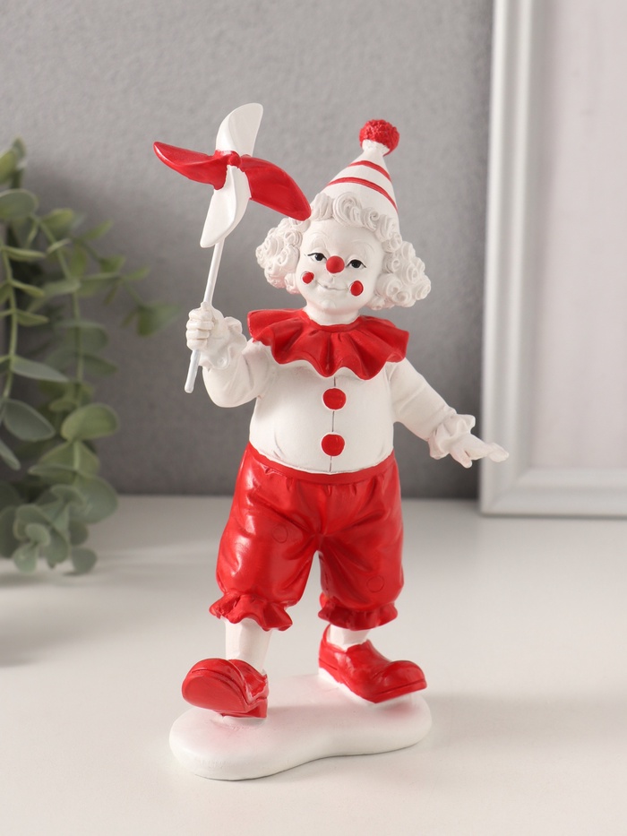 Фигурка полистоун «Клоун с ветерком», красно-белый, 10×7×18.5 см - Фото 1