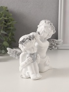 Фигурка полистоун «Ангелочки вплетают венок в волосы, с сердцем», бело-серый, 11×8×12.5 см - Фото 4