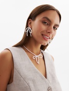 Набор 2 предмета: серьги, колье «Жемчуг» бантик, белый в серебре, 35 см - фото 58033129