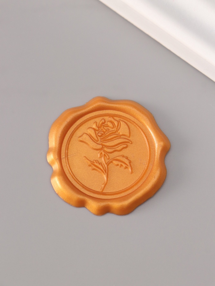 Сургучный оттиск «Роза», декоративный элемент для приглашений, конвертов и сертификатов, золото, d=3.2 см - Фото 1