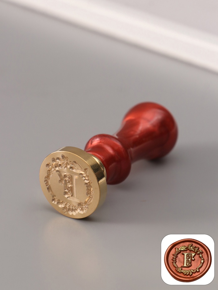 Печать для сургуча с пластиковой ручкой «Венок с буквой F», 2.5×2.5×6.3 см - Фото 1