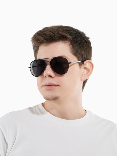 Очки солнцезащитные поляризационные, дужка 13 см, ширина 14.5 см, линза 5.2×5.9 см