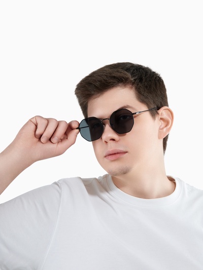 Очки солнцезащитные uv 400, дужка 14 см, ширина 11.7 см, линза 4.7×5 см