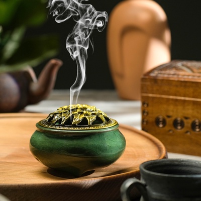 УЦЕНКА Курильница для благовоний, подставка для конусов TAKE IT EASY «Нефрит», 9.5×7 см, керамическая, зелёная