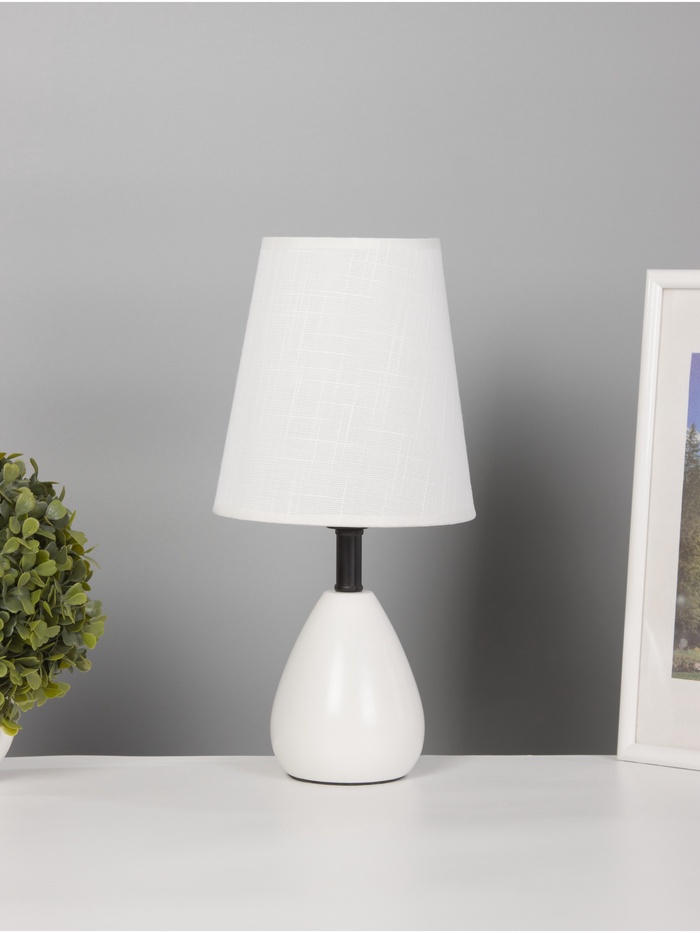 Лампа настольная RISALUX ЭКО «Лорен» 1×40 Вт Е27 белый 16×16×34 см