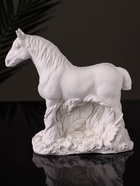 Фигурка гипс «Конь в траве стоит», 12×14×6 см, натуральный - фото 6419726