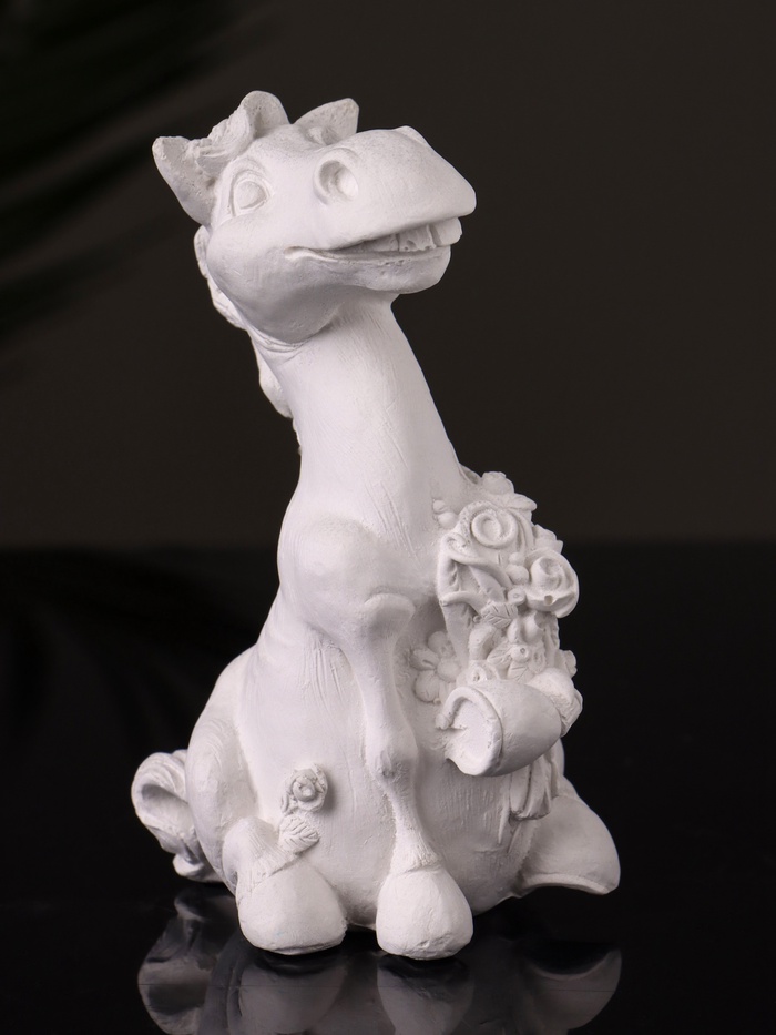 Фигурка гипс «Конь с букетом», 11 см, натуральный - Фото 1