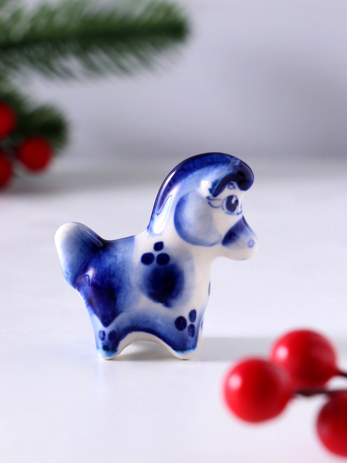 Фигурка фарфор гжель «Конь Дымка», 5×5.5×2.5 см, бело-синий - Фото 1