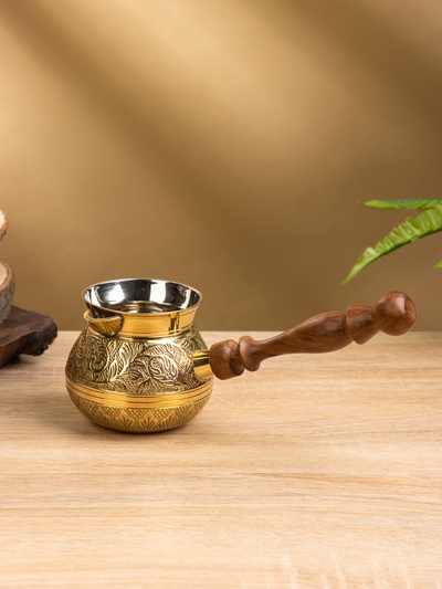 Турка «Золотые узоры», латунь, с деревянной ручкой