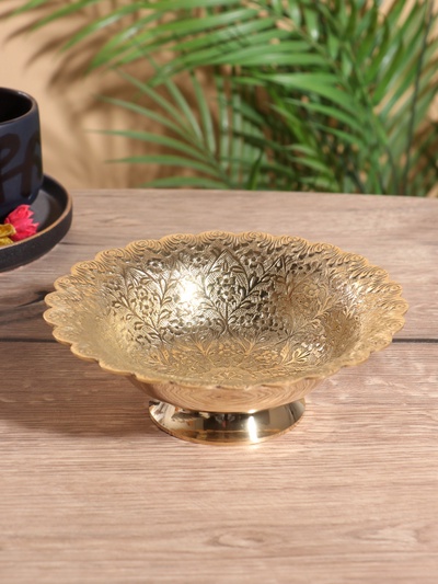 Блюдо сервировочное на ножке «Цветущая поляна», 18×18×6.5 см, латунь