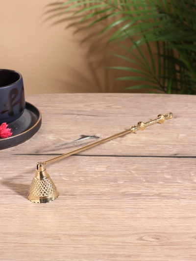 Гаситель для свечей «Еловая шишка», 28.5 см, латунь