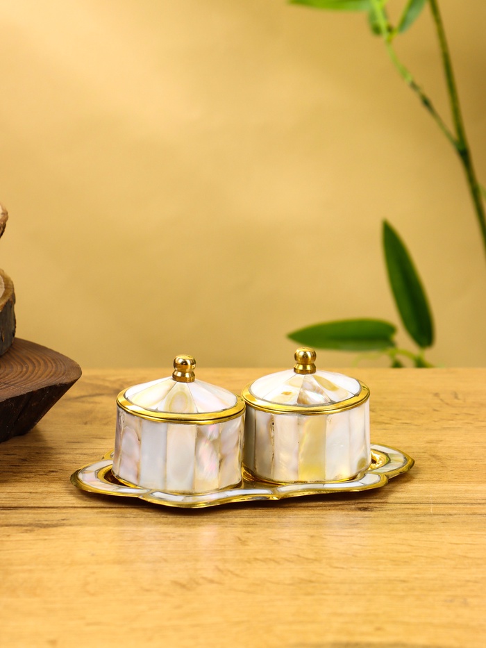 Набор шкатулок на тарелочке «Сокровища Агры», 9×13×5 см, латунь с перламутром - Фото 1