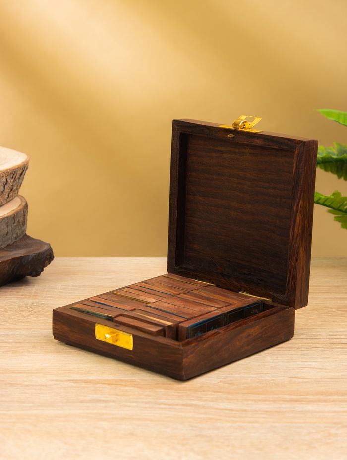 Настольная игра «Домино», 18.5×7.5×4 см, дерево шишам, латунь - Фото 1