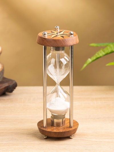 Песочные часы «Стороны света», 6.5×6.5×18.6 см, на 1.5 минуты