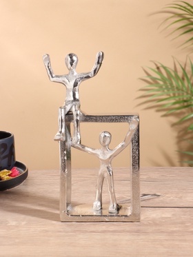 Сувенир «Победитель», 13.5×8×24 см, алюминий 10686447
