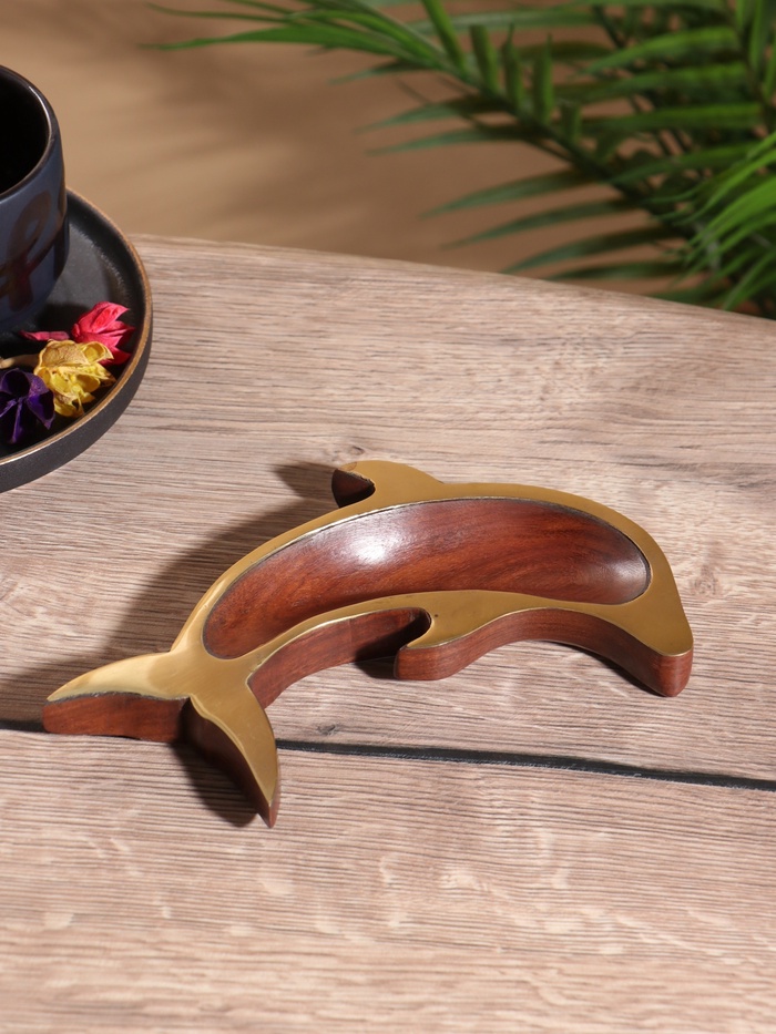 Пепельница «Дельфин», 19.5×8×2.5 см, дерево шишам, латунь - Фото 1