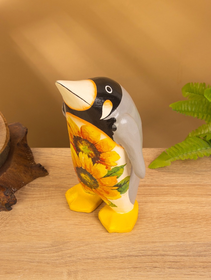 Сувенир «Пингвин в цветах», 11×11×22 см, дерево