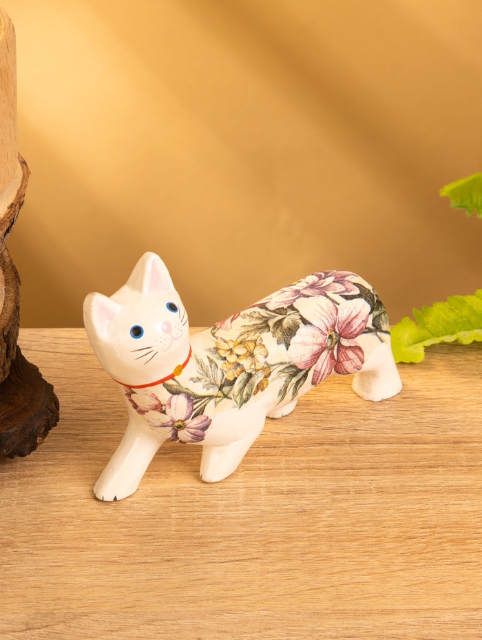 Сувенир «Котик в цветах», 13×3×9 см, дерево, белый
