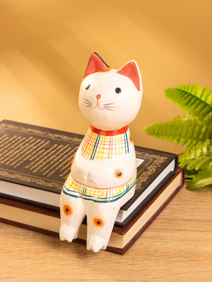 Сувенир «Котенок в рубашке сидячий», 6×6×15 см, дерево