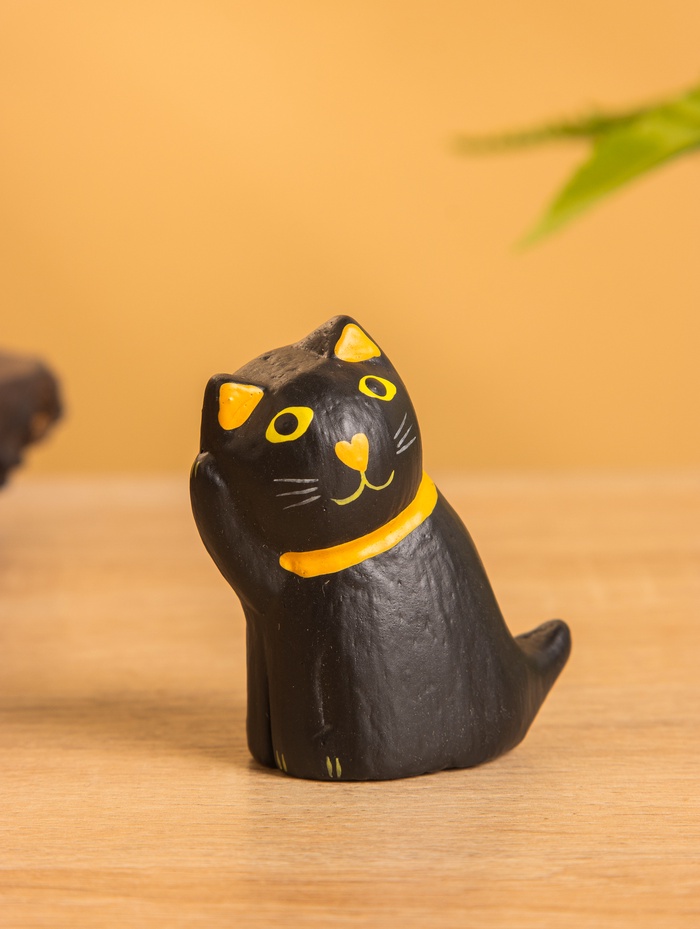 Сувенир «Чёрный кот», 3×5×6 см, дерево