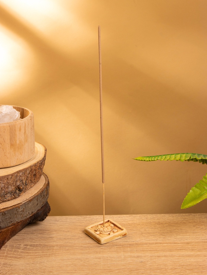 Подставка под благовония «Черепашка на песке», 4×4×0.5 см, керамика, бежевая