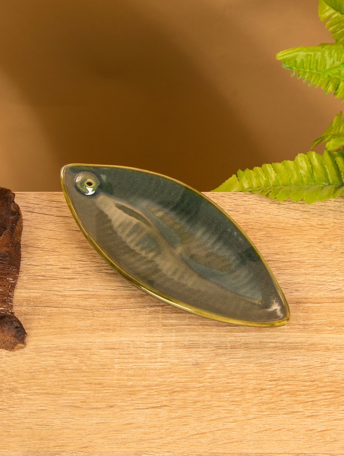 Подставка под благовония «Длинный лист», 17×7×1.5 см, керамика, зелёная