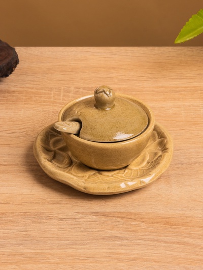 Соусник с крышкой на подставке «Флора», 11×11×7 см, керамика, бежевый