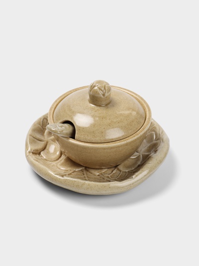 Соусник с крышкой на подставке «Флора», 11×11×7 см, керамика, бежевый