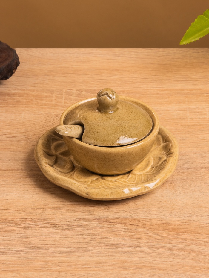 Соусник с крышкой на подставке «Флора», 11×11×7 см, керамика, бежевый - Фото 1