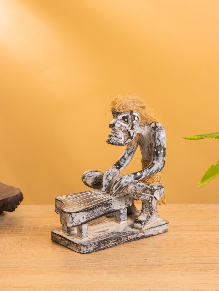 Сувенир «Абориген музыкант», 14×8×16 см, дерево