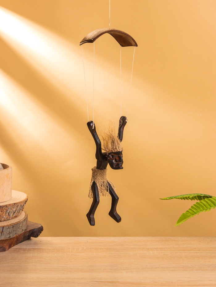 Сувенир «Абориген парашютист», 8×6×33 см, дерево, кокос